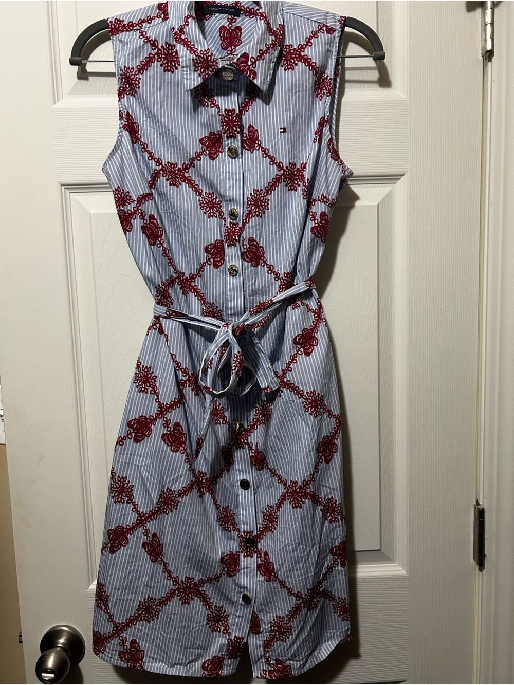 Sleeveless Blue & Red Button-Front Shirt Dress with Waist Tie